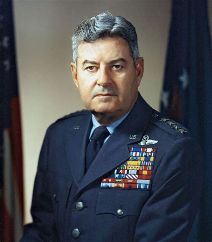 Curtis Lemay