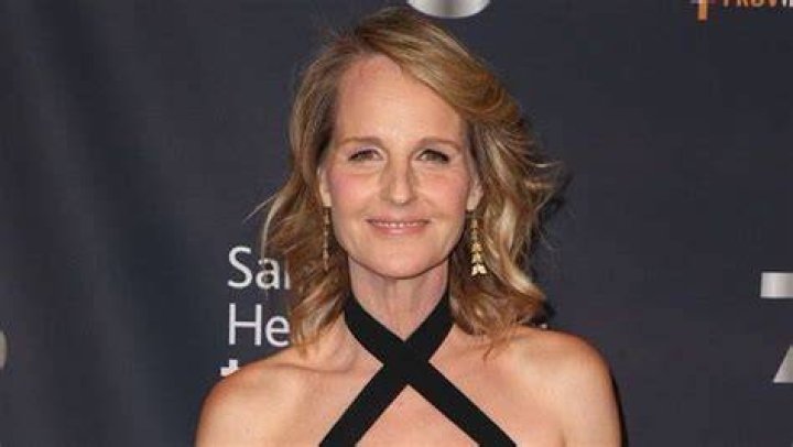 Helen Hunt Bra Size, Age, Weight, Height, Measurements