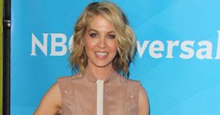 Jenna Elfman Workout Routine