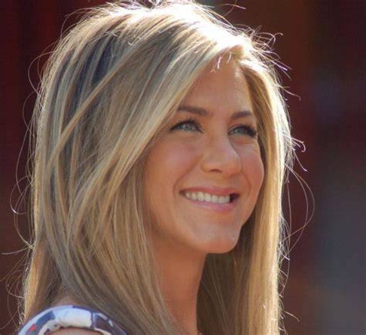Jennifer Aniston Biography