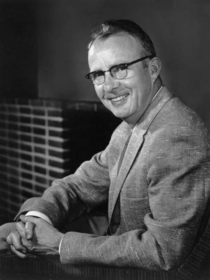 Luis Walter Alvarez Luis Walter Alvarez