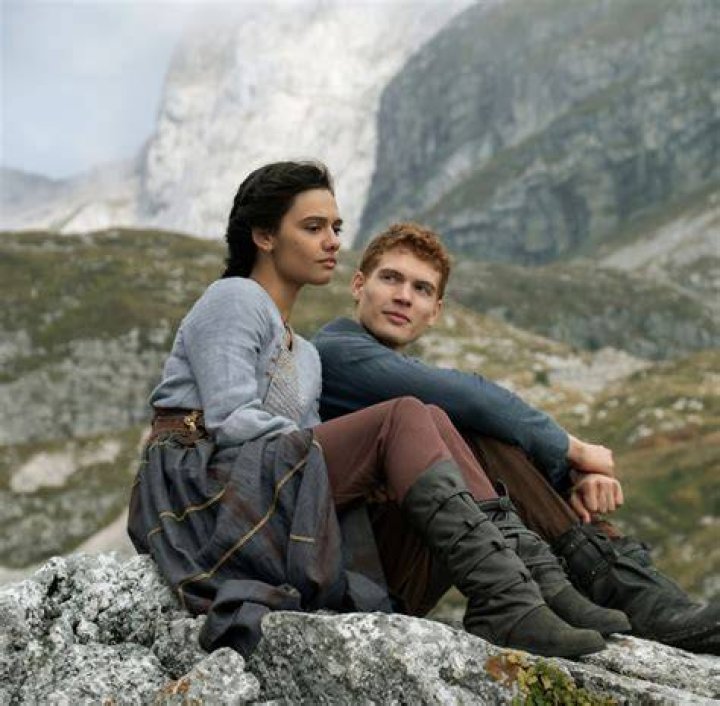 Madeleine Madden and Josha Stradowski as Egwene al'Vere and Rand al'Thor in 'The Wheel of Time'
