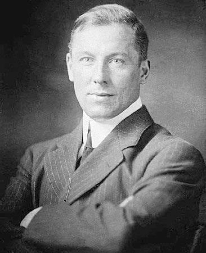 Robert W. Service Biography