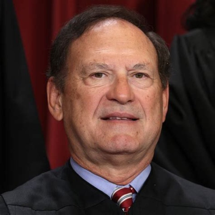 Samuel Alito Biography