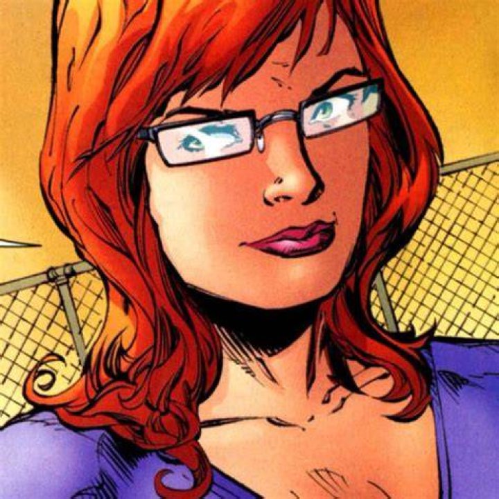 Why Does Barbara Gordon Only Have One Leg? – Celebrity